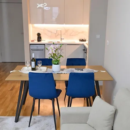شقة Diamond Cozy Centre سكوبجي