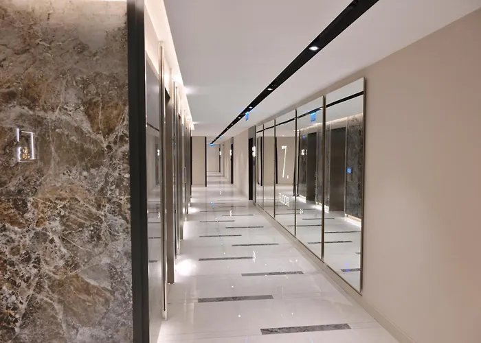 Diamond Cozy Centre *